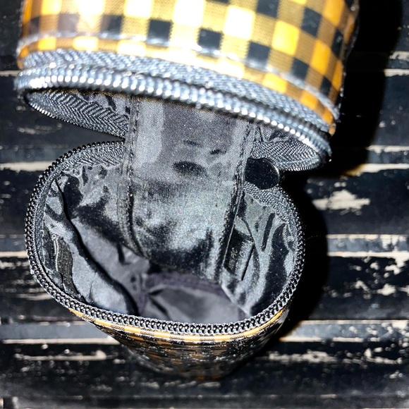 KENNETH COLE REACTION Vinyl Travel Toiletry Bag - Picture 6 of 6